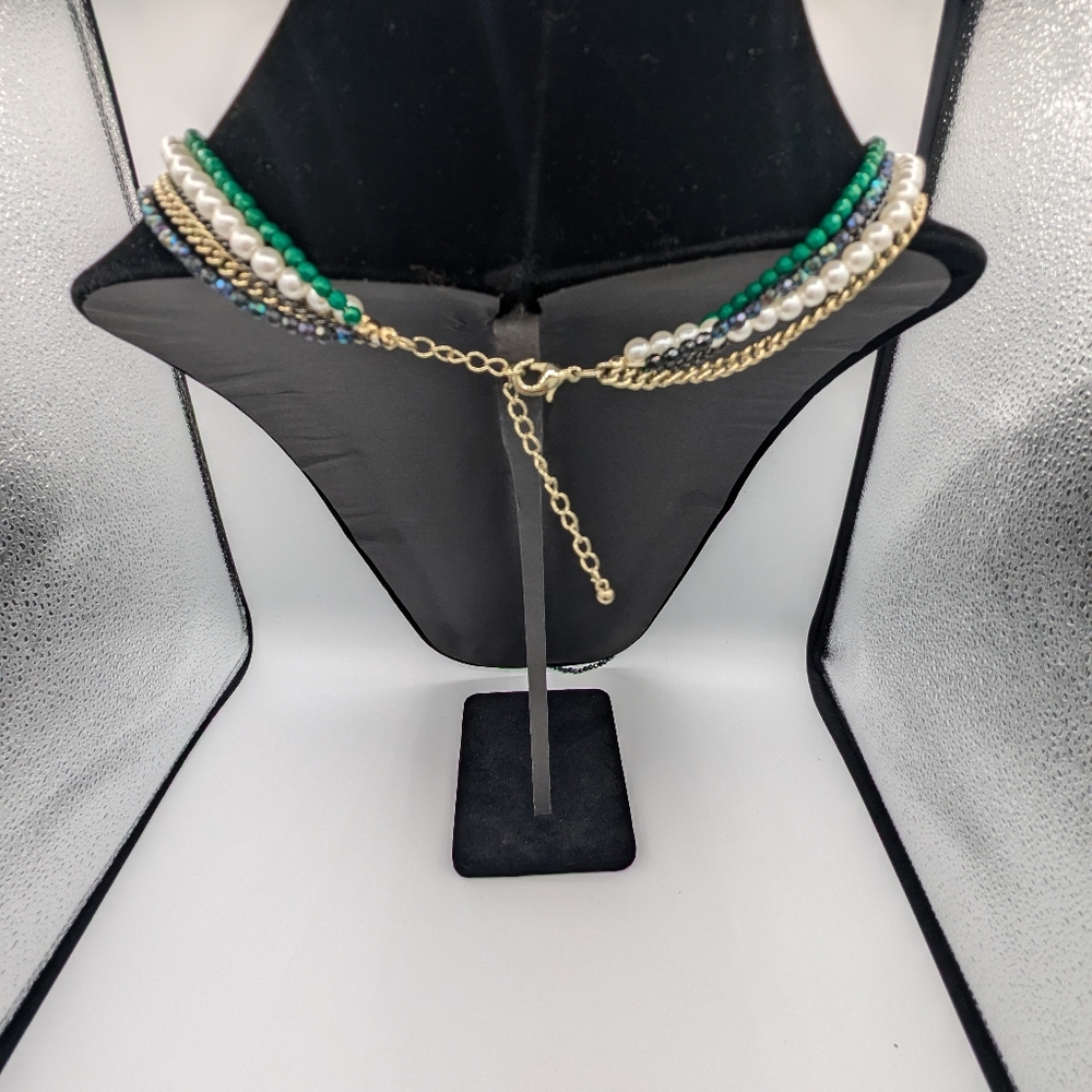 Multi-strand necklace - Picture 3 of 4